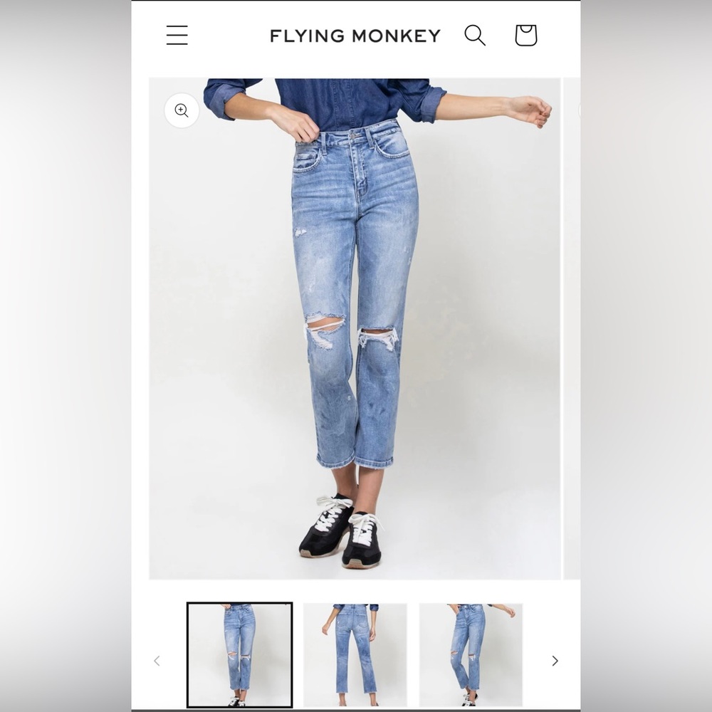 Flying Monkey distressed ankle length jeans size 29